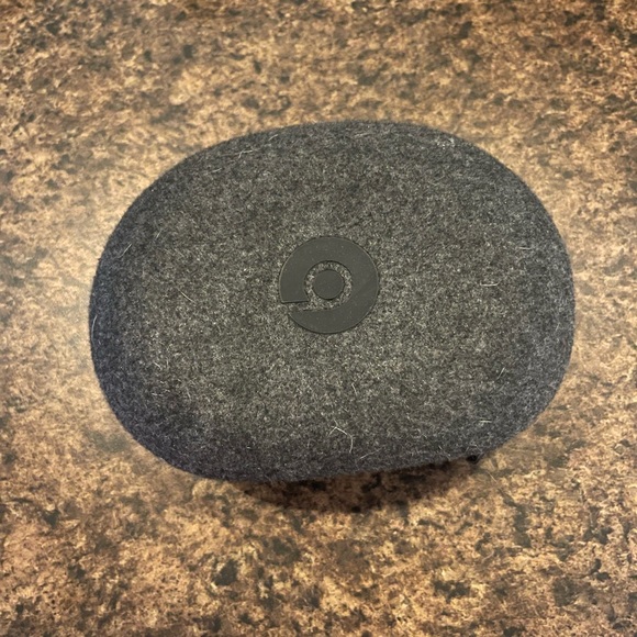 Baby Blue Beats Headphones - Picture 6 of 9